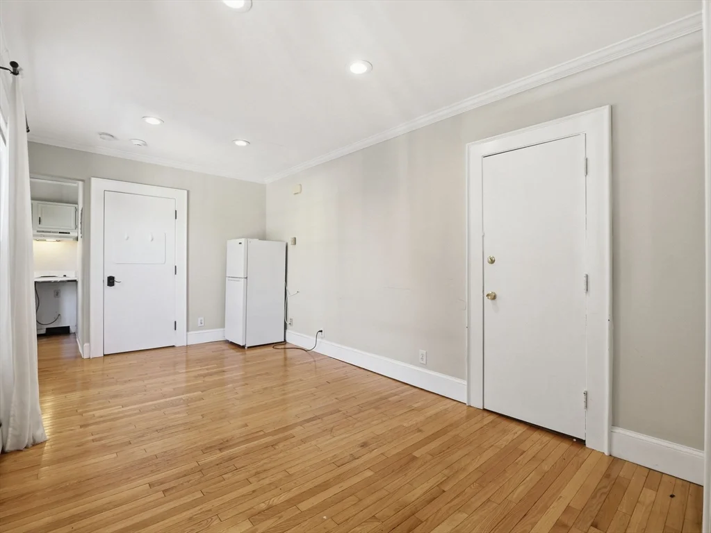 Studio bed, 1 bath apartment for rent at 50 Columbus Ave Unit 5, Union Square — photo 2 of 22