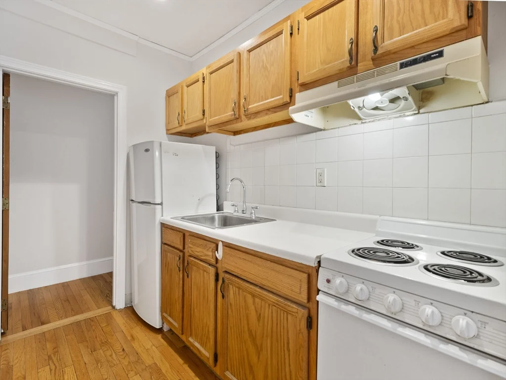 1 bed, 1 bath apartment for rent at 50 Columbus Unit 1, Union Square — photo 9 of 23