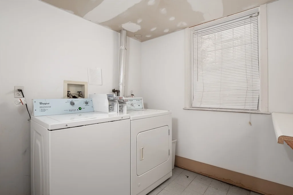 1 bed, 1 bath apartment for rent at 50 Columbus Unit 4, Union Square — photo 9 of 24