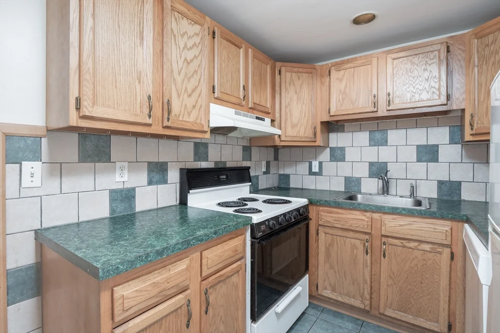 1 bed, 1 bath apartment for rent at 50 Columbus Unit 4, Union Square — photo 3 of 24
