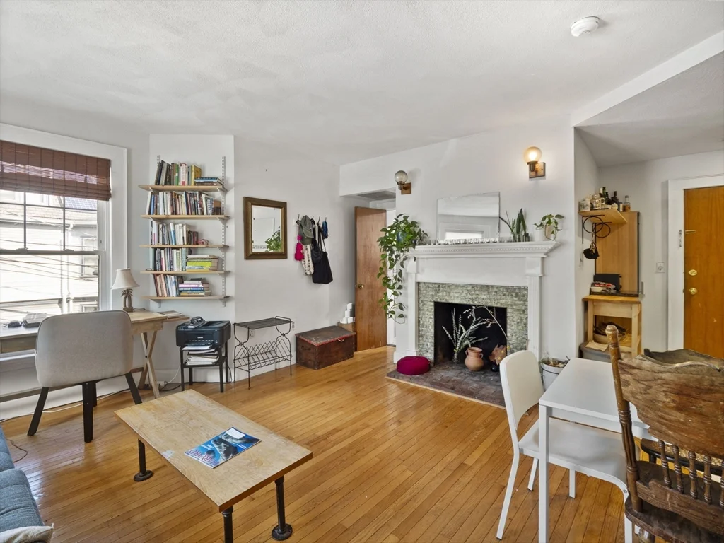 1 bed, 1 bath apartment for rent at 50 Columbus Unit 7, Union Square — photo 3 of 11