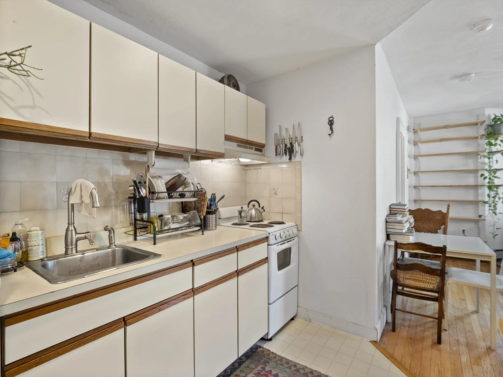 1 bed, 1 bath apartment for rent at 50 Columbus Unit 7, Union Square — photo 7 of 11