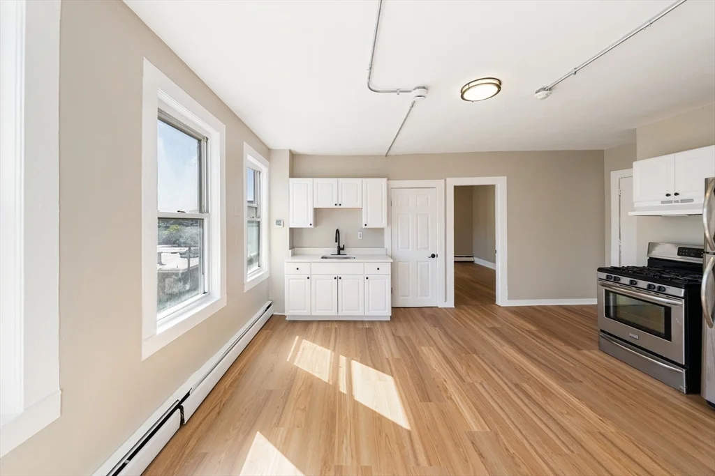 3 bed, 1 bath apartment for rent at 50 Common St Unit 3, North Lawrence — photo 5 of 17