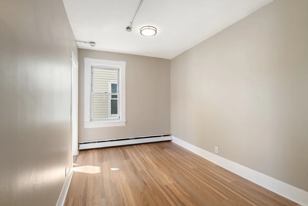 3 bed, 1 bath apartment for rent at 50 Common St Unit 3, North Lawrence — photo 13 of 17