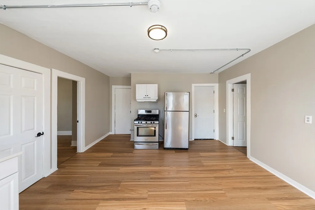 3 bed, 1 bath apartment for rent at 50 Common St Unit 3, North Lawrence — photo 6 of 17