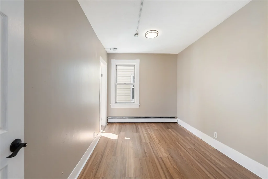 3 bed, 1 bath apartment for rent at 50 Common St Unit 3, North Lawrence — photo 12 of 17