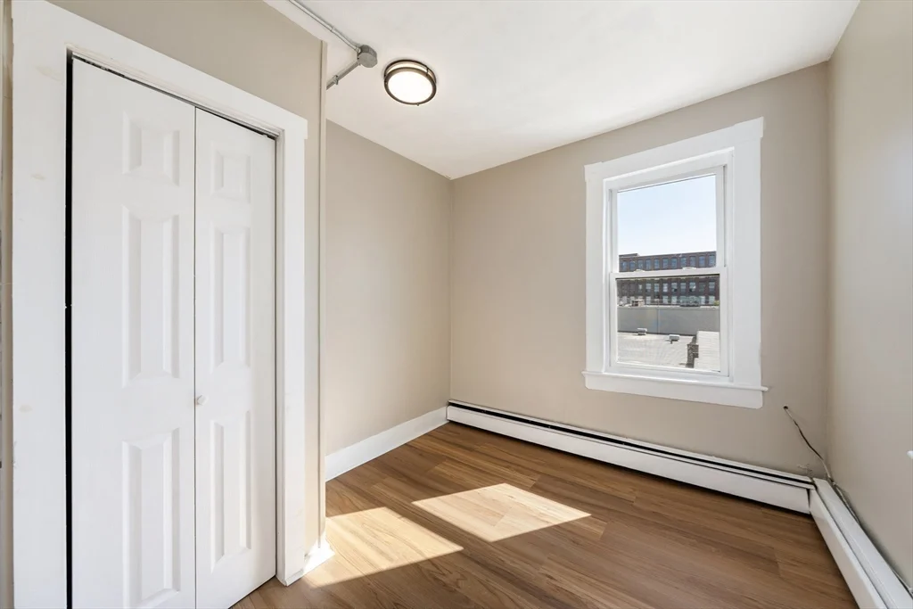 3 bed, 1 bath apartment for rent at 50 Common St Unit 3, North Lawrence — photo 9 of 17
