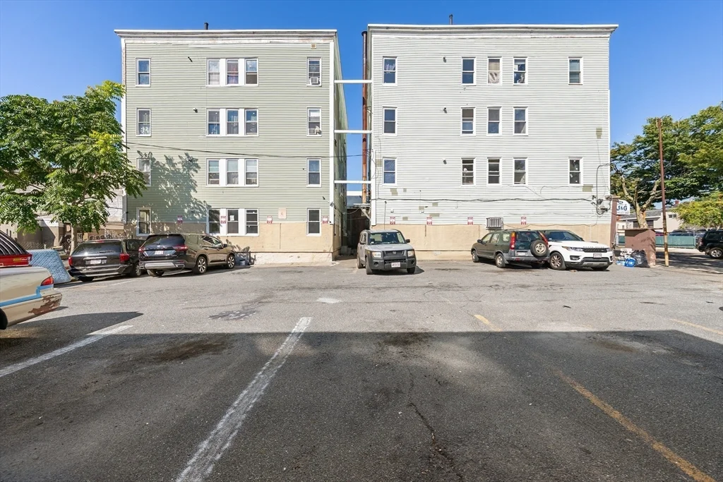 3 bed, 1 bath apartment for rent at 50 Common St Unit 3, North Lawrence — photo 3 of 17