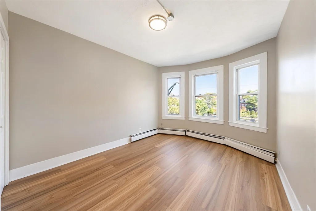 3 bed, 1 bath apartment for rent at 50 Common St Unit 3, North Lawrence — photo 10 of 17