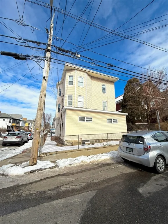 3 bed, 1 bath apartment for rent at 50 Conwell Ave Unit 2, West Somerville — photo 20 of 20