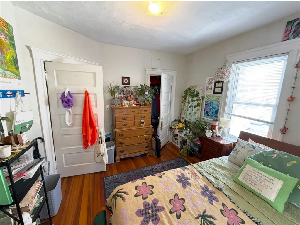 3 bed, 1 bath apartment for rent at 50 Conwell Ave Unit 2, West Somerville — photo 13 of 20