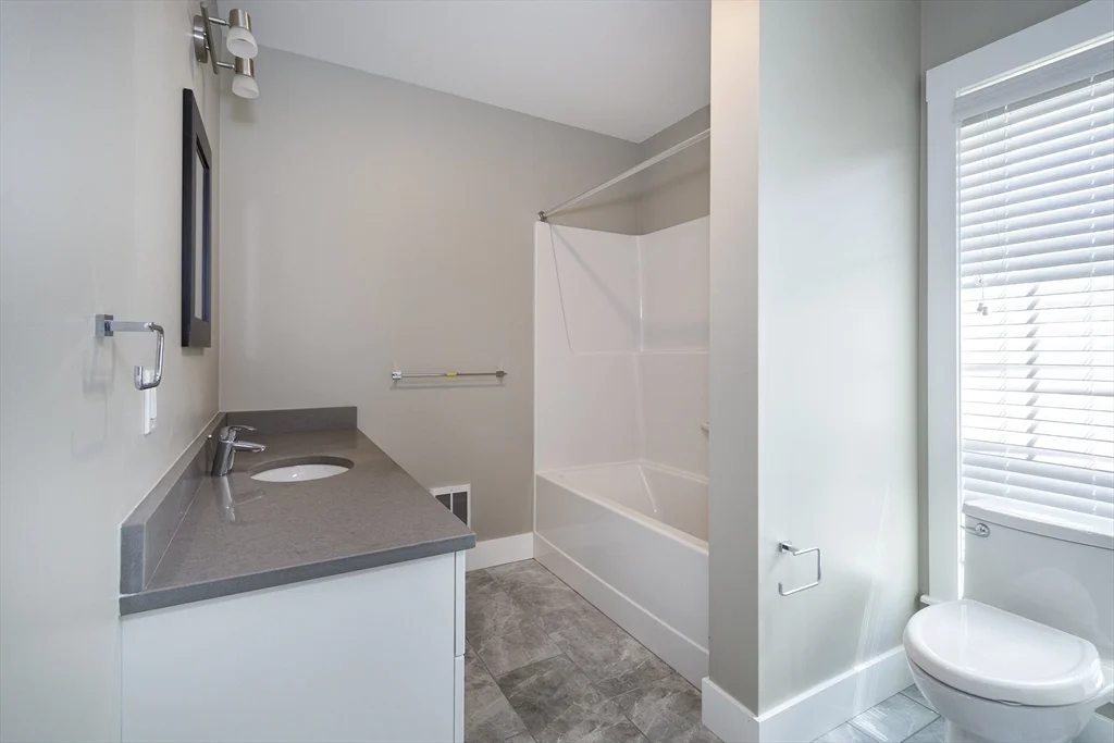 2 bed, 1 bath apartment for rent at 50 Country Way Unit C204, Scituate — photo 8 of 22