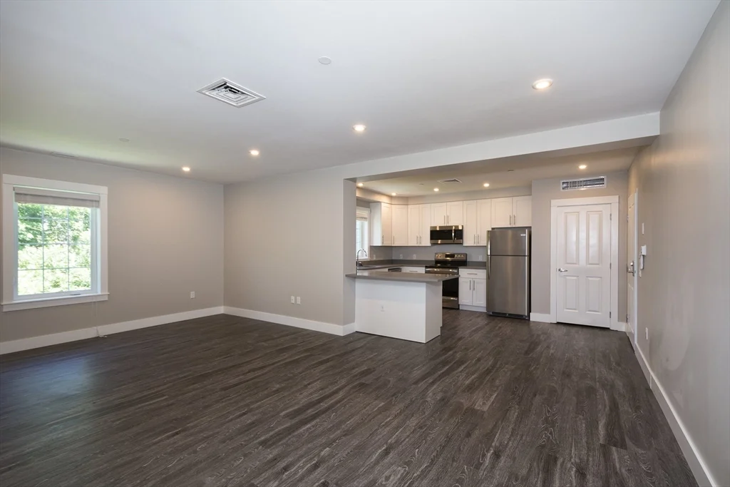2 bed, 1 bath apartment for rent at 50 Country Way Unit C204, Scituate — photo 5 of 22