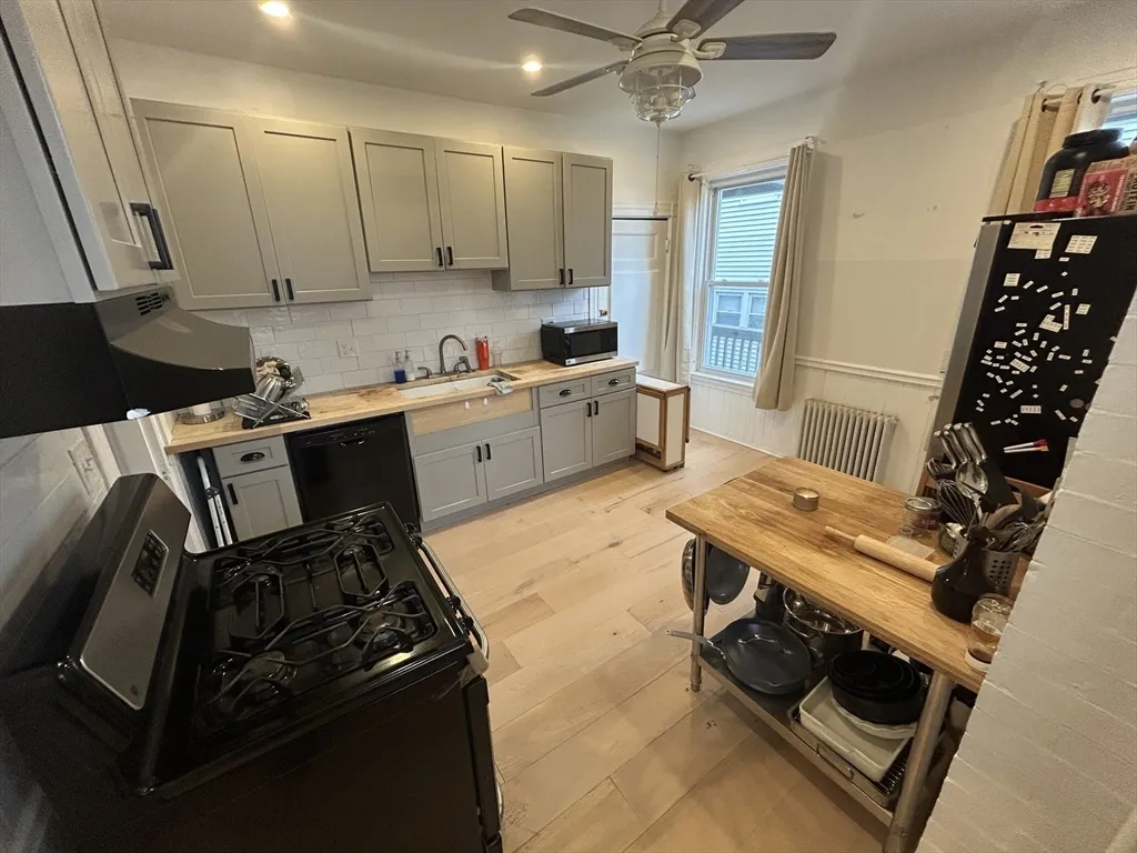 1 bed, 1 bath apartment for rent at 50 Dartmouth St Unit 1, Winter Hill — photo 15 of 21