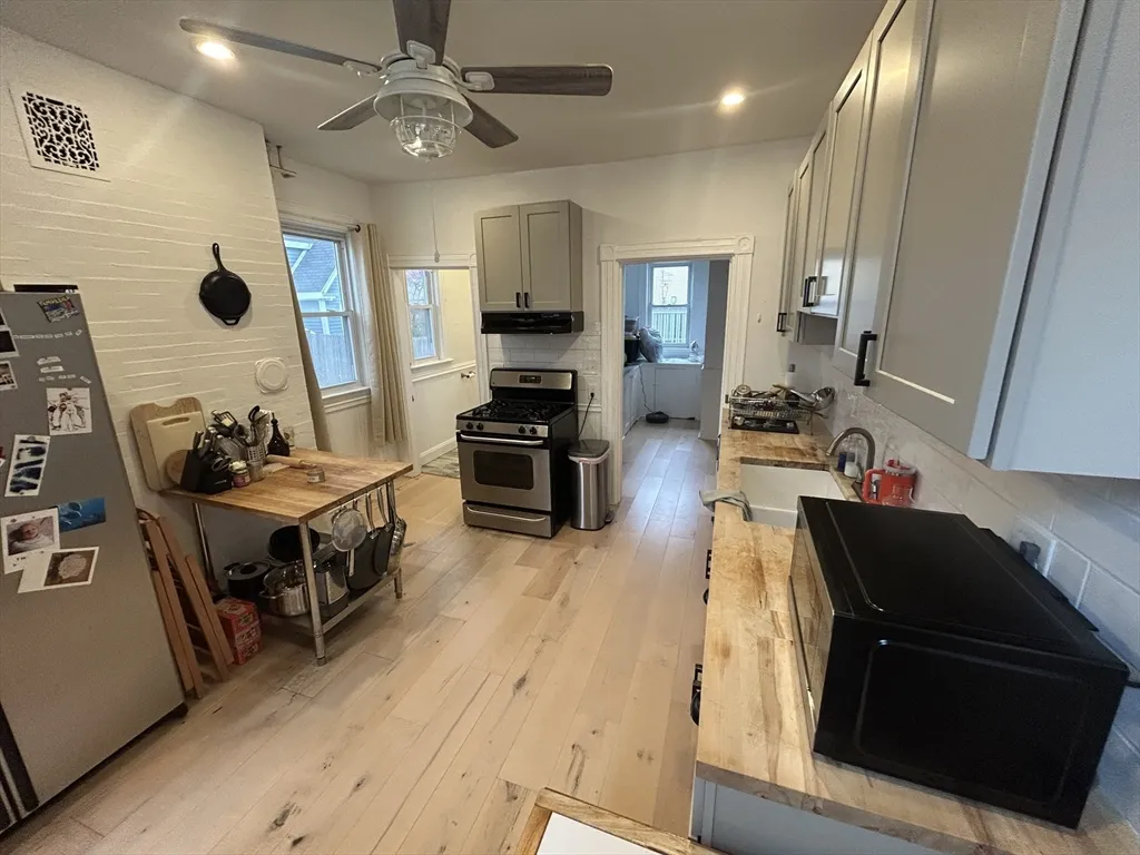 1 bed, 1 bath apartment for rent at 50 Dartmouth St Unit 1, Winter Hill — photo 18 of 21