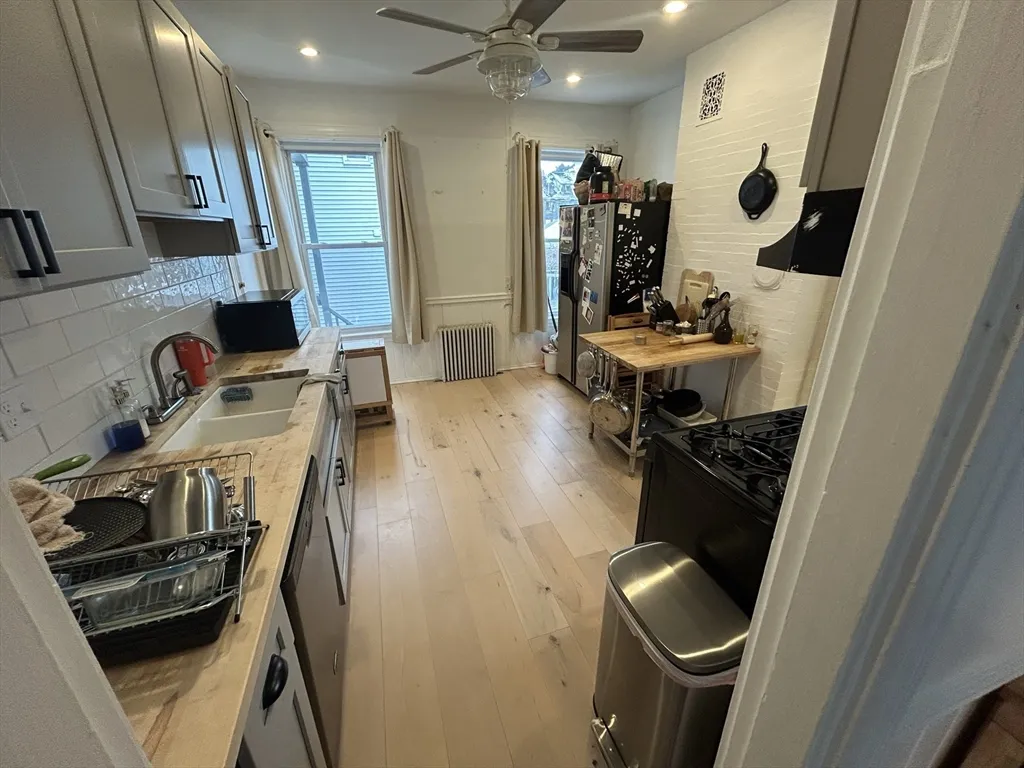 1 bed, 1 bath apartment for rent at 50 Dartmouth St Unit 1, Winter Hill — photo 14 of 21