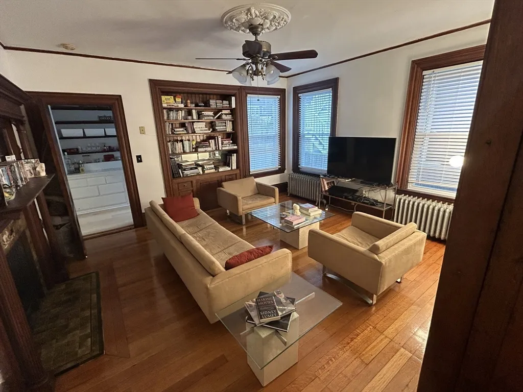 1 bed, 1 bath apartment for rent at 50 Dartmouth St Unit 1, Winter Hill — photo 4 of 21