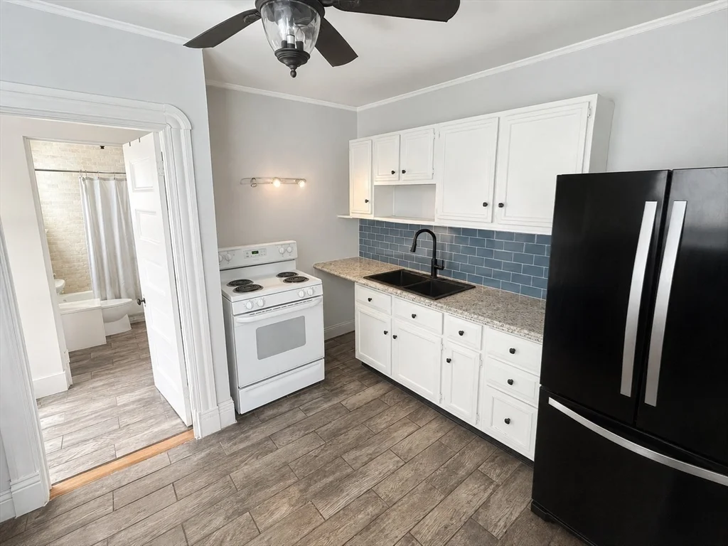 1 bed, 1 bath apartment for rent at 50 Dartmouth St Unit 2, Winter Hill — photo 7 of 19