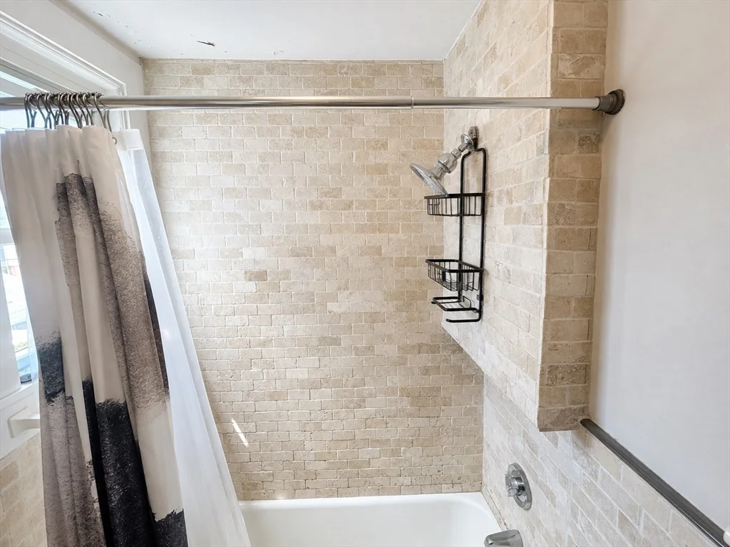1 bed, 1 bath apartment for rent at 50 Dartmouth St Unit 2, Winter Hill — photo 13 of 19