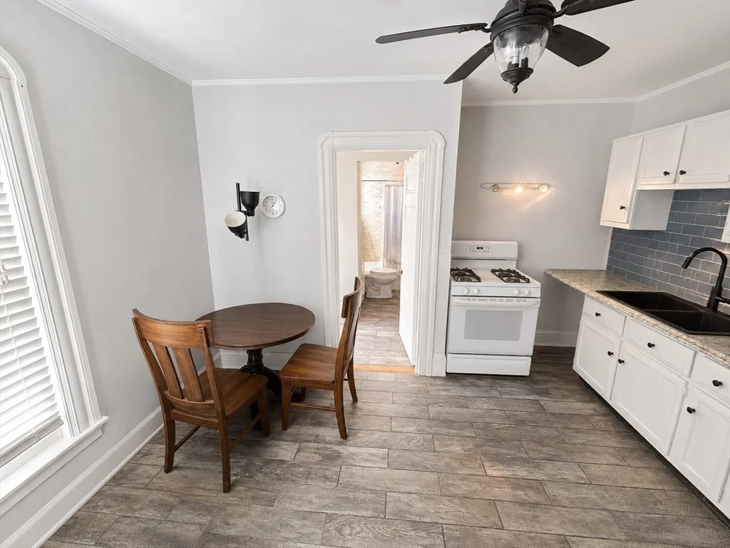 1 bed, 1 bath apartment for rent at 50 Dartmouth St Unit 2, Winter Hill — photo 5 of 19