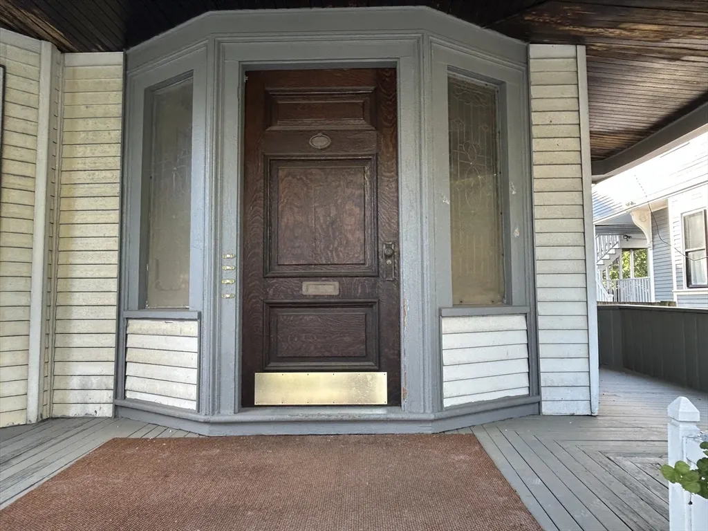 1 bed, 1 bath apartment for rent at 50 Dartmouth St Unit 3, Winter Hill — photo 3 of 17