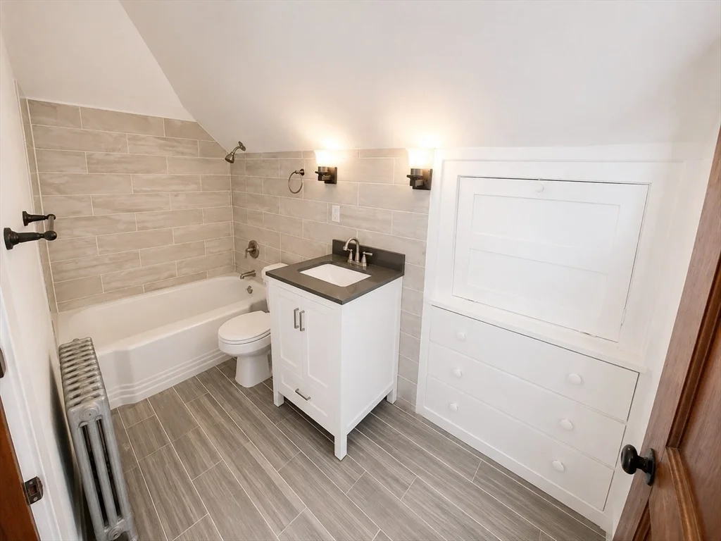 1 bed, 1 bath apartment for rent at 50 Dartmouth St Unit 3, Winter Hill — photo 10 of 11