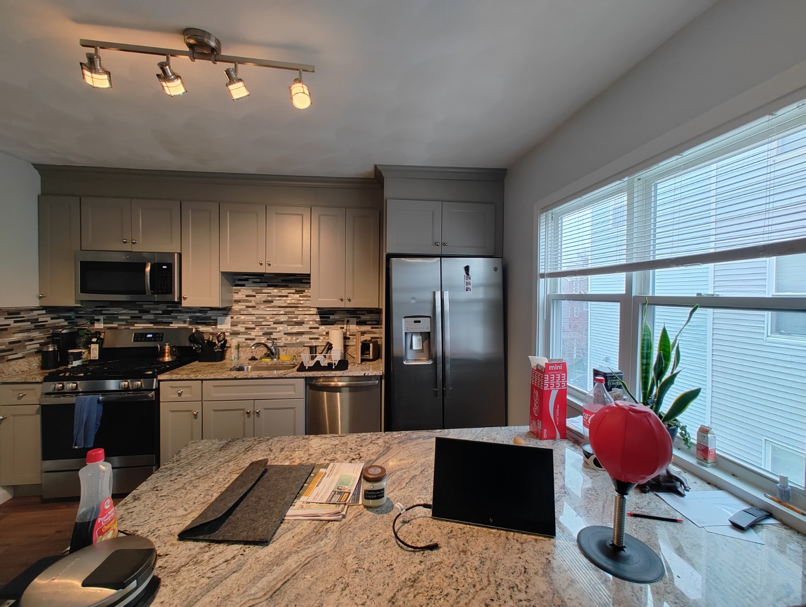 4 bed, 2 bath apartment for rent at 50 Derby St Unit 2T, Somerville — photo 2 of 23