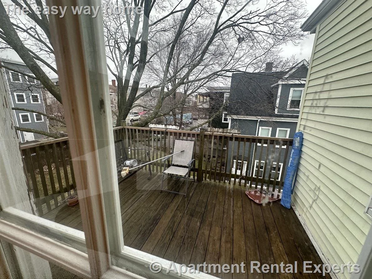 4 bed, 2 bath apartment for rent at 50 Derby St Unit 3, Winter Hill — photo 15 of 15