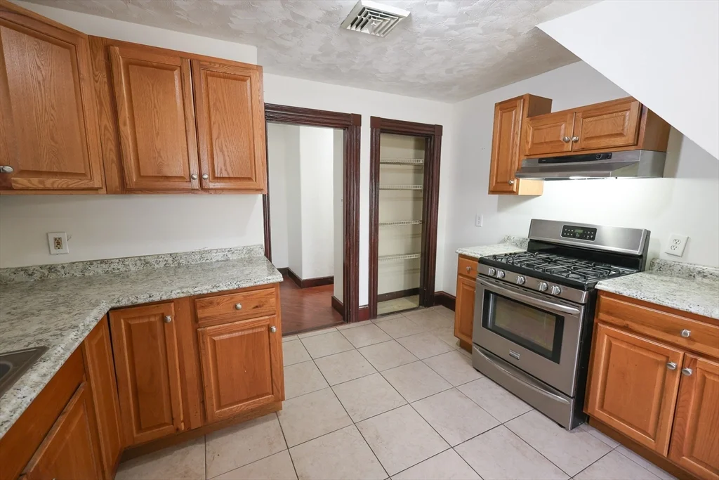 2 bed, 1 bath apartment for rent at 50 Evelyn St Unit 3, Mattapan — photo 1 of 19