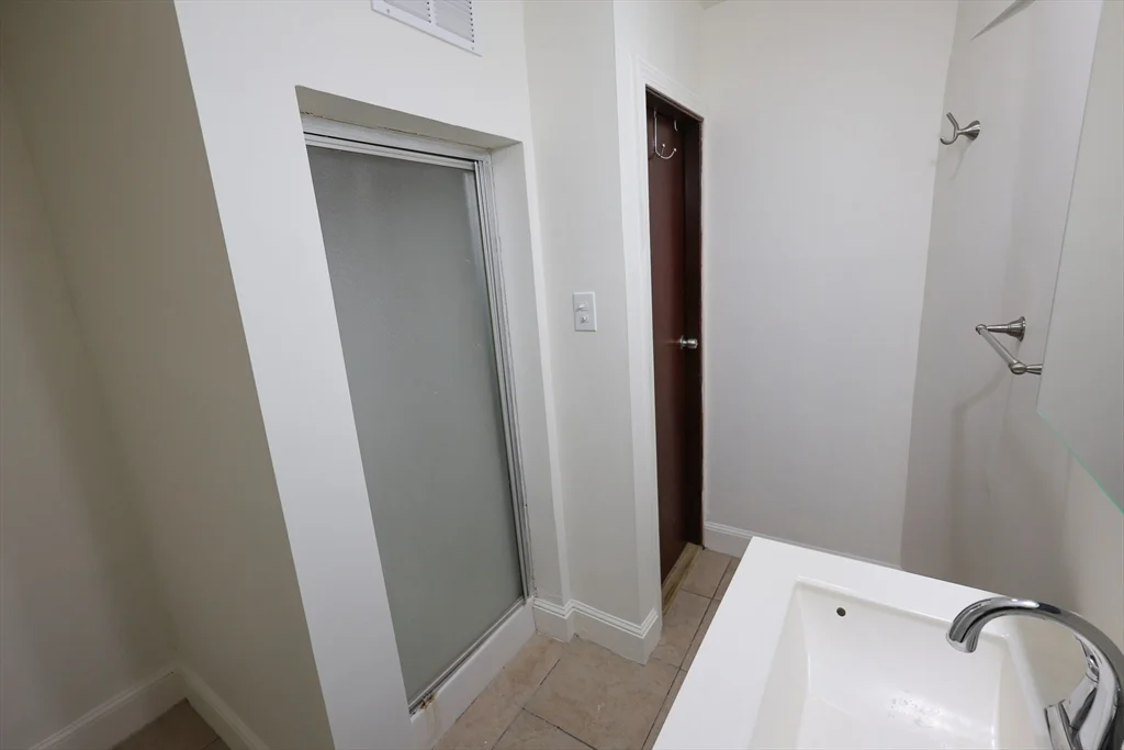 2 bed, 1 bath apartment for rent at 50 Evelyn St Unit 3, Mattapan — photo 15 of 19
