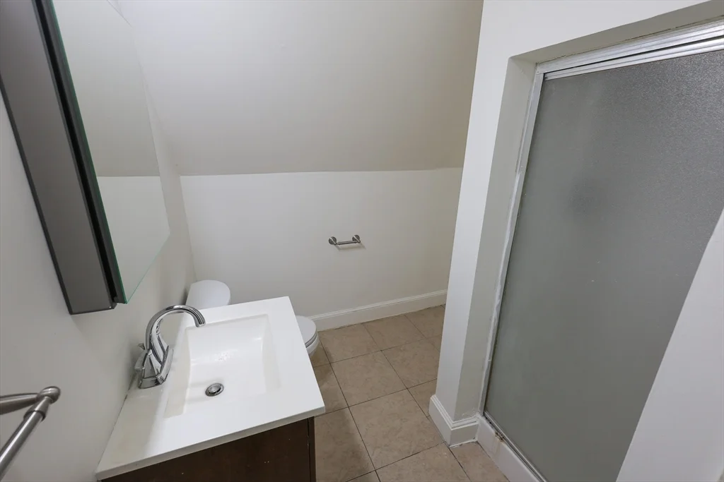 2 bed, 1 bath apartment for rent at 50 Evelyn St Unit 3, Mattapan — photo 16 of 19