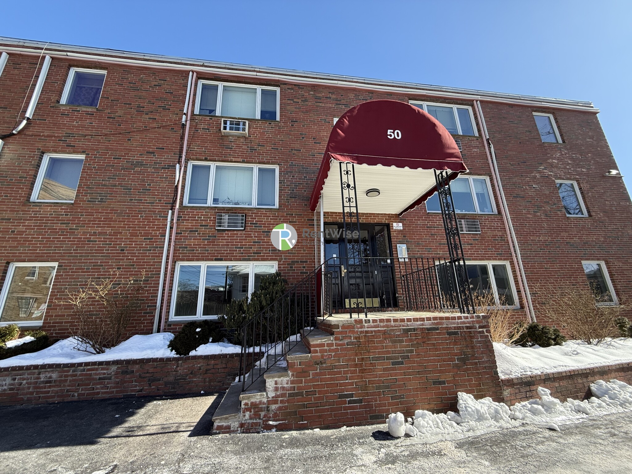 2 bed, 1 bath apartment for rent at 50 Evergreen St Unit 11, Jamaica Plain — photo 1 of 18