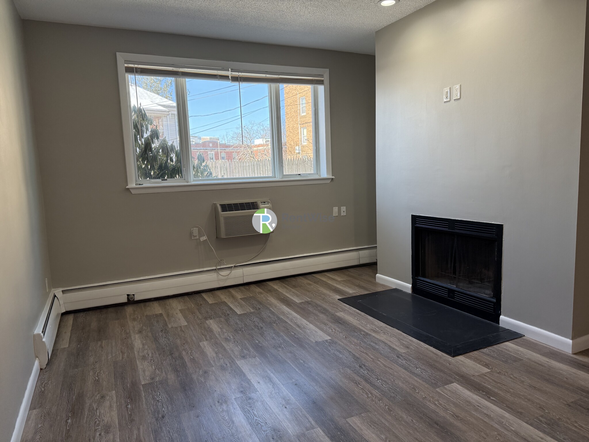 2 bed, 1 bath apartment for rent at 50 Evergreen St Unit 11, Jamaica Plain — photo 2 of 18