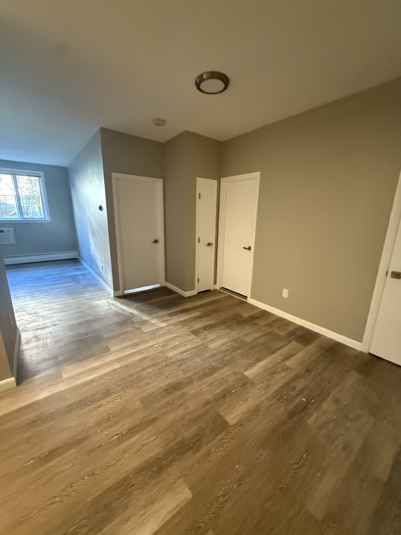 1 bed, 1 bath apartment for rent at 50 Evergreen St Unit 13, Jamaica Plain — photo 2 of 6