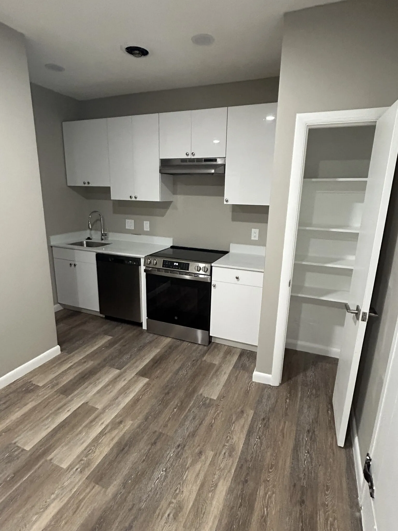 1 bed, 1 bath apartment for rent at 50 Evergreen St Unit 14, Jamaica Plain — photo 11 of 17