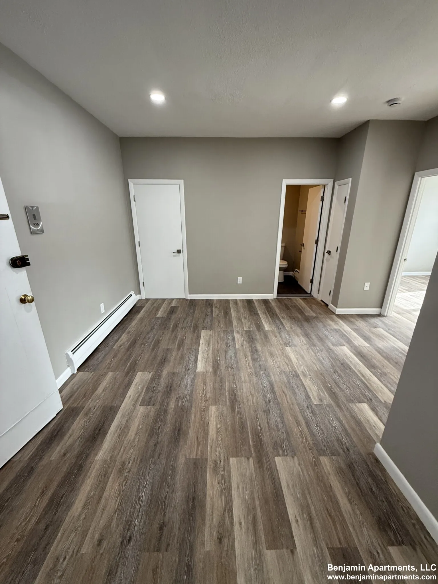 1 bed, 1 bath apartment for rent at 50 Evergreen St Unit 14, Jamaica Plain — photo 4 of 17