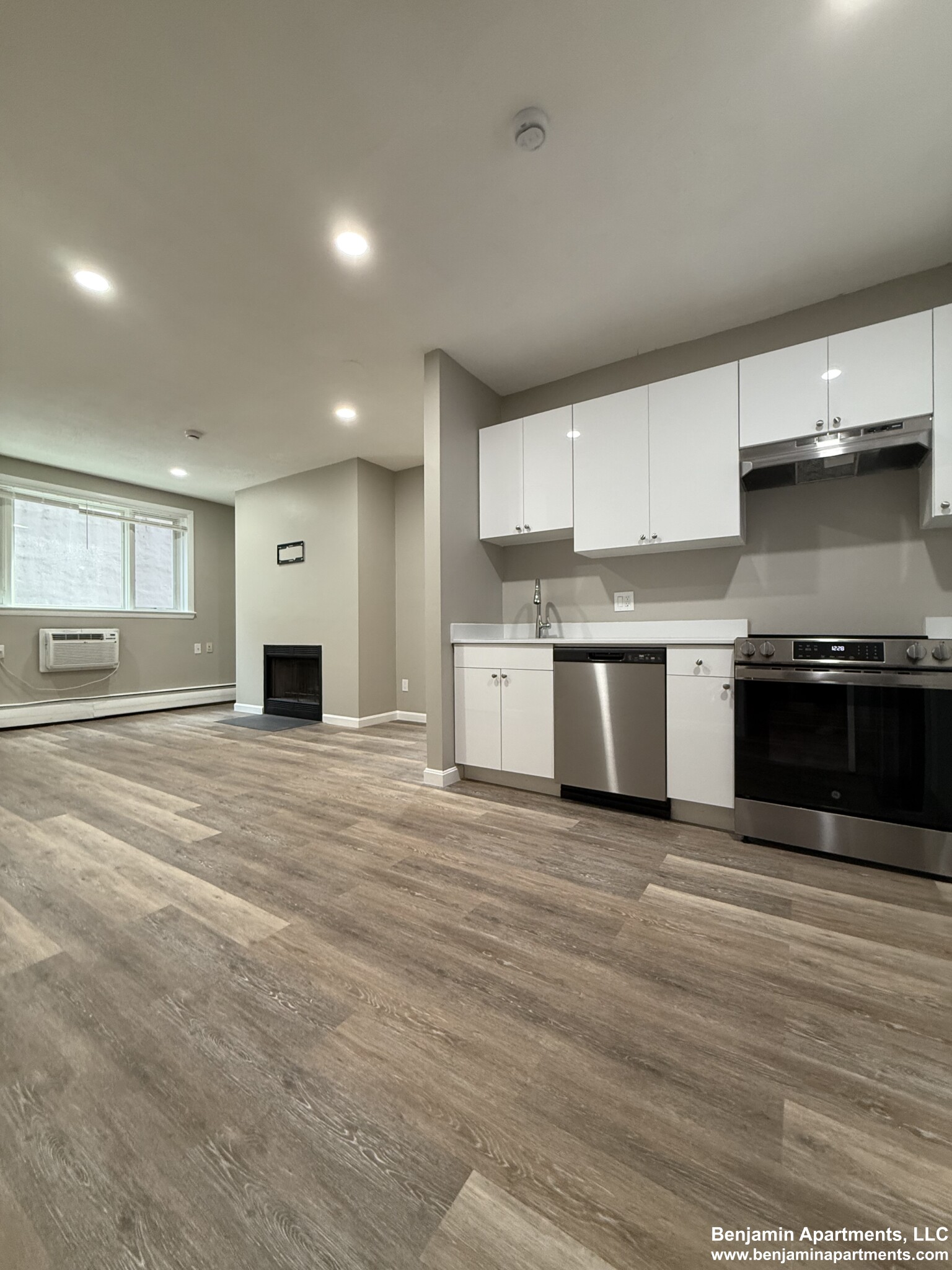 2 bed, 1 bath apartment for rent at 50 Evergreen St Unit 18R, Jamaica Plain — photo 1 of 17