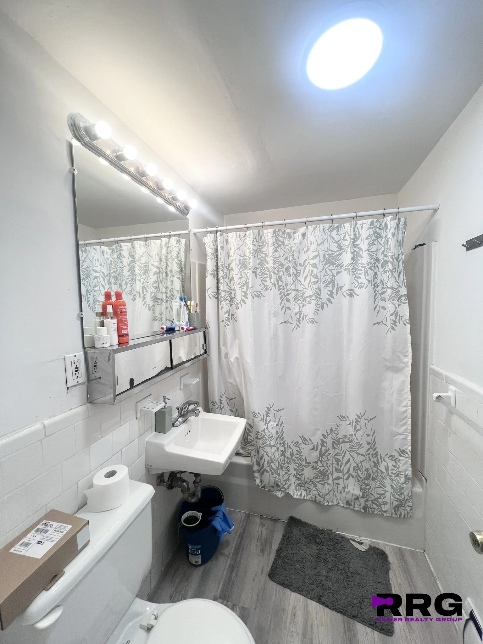 2 bed, 1 bath apartment for rent at 50 Evergreen St Unit 22, Jamaica Plain — photo 6 of 8