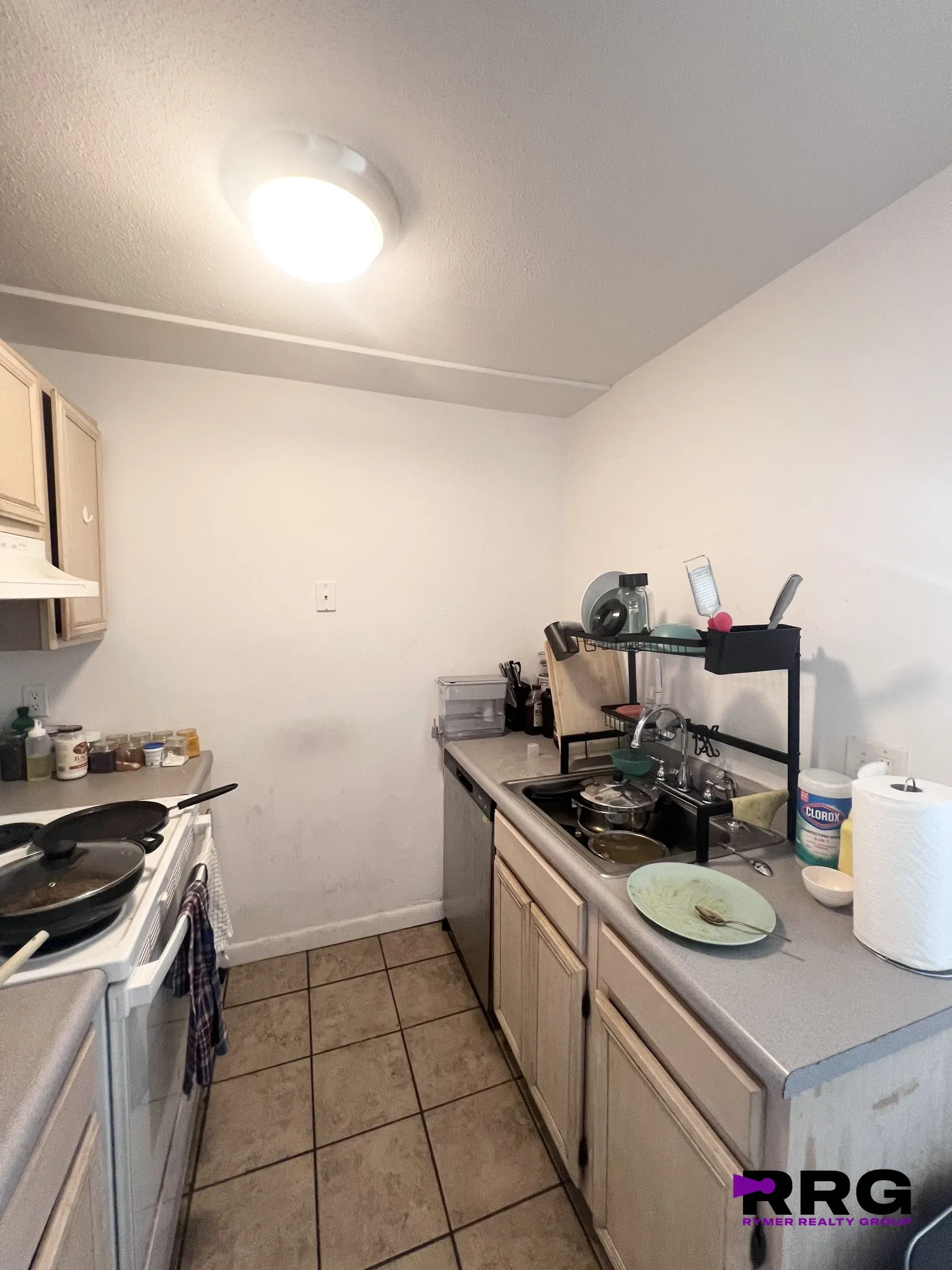 2 bed, 1 bath apartment for rent at 50 Evergreen St Unit 22, Jamaica Plain — photo 2 of 8
