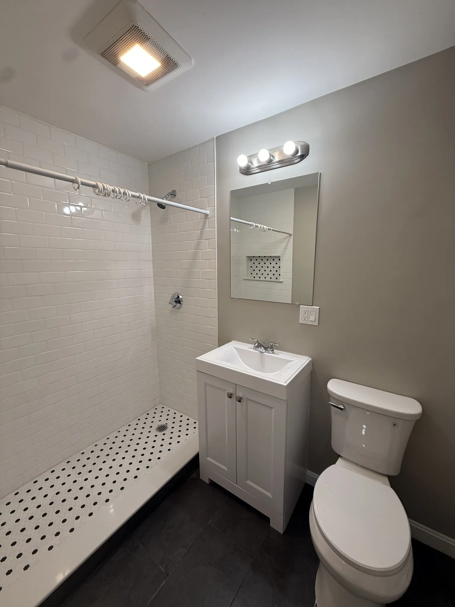 1 bed, 1 bath apartment for rent at 50 Evergreen St Unit 24, Jamaica Plain — photo 9 of 9
