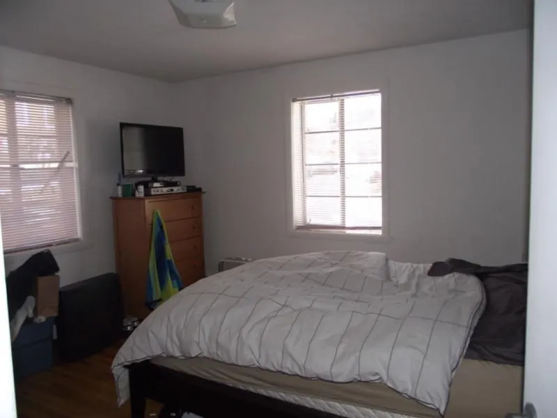 2 bed, 1 bath apartment for rent at 50 Evergreen St Unit 27, Jamaica Plain — photo 5 of 6