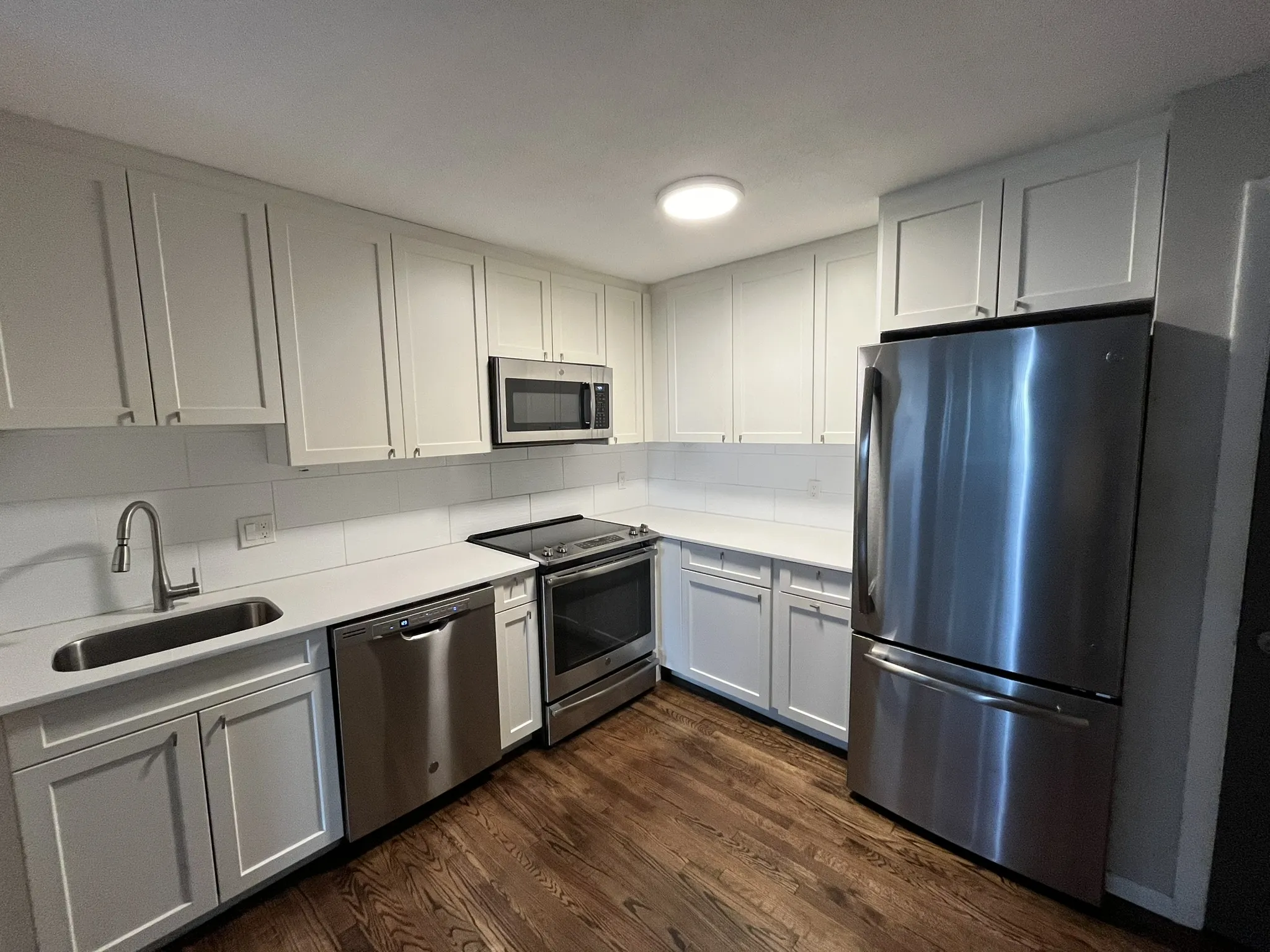 2 bed, 1 bath apartment for rent at 50 Evergreen St Unit 28, Jamaica Plain — photo 1 of 7