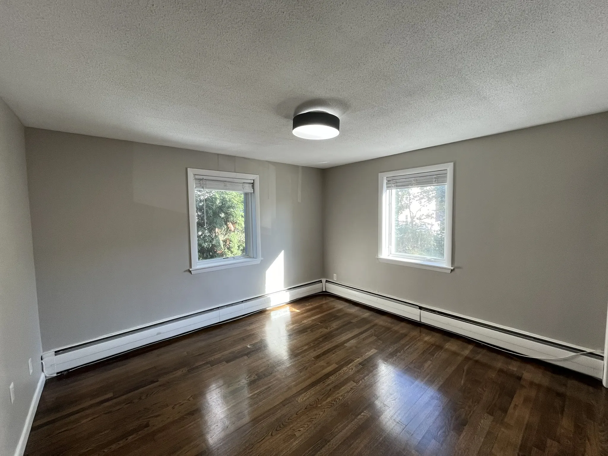 2 bed, 1 bath apartment for rent at 50 Evergreen St Unit 28, Jamaica Plain — photo 5 of 7