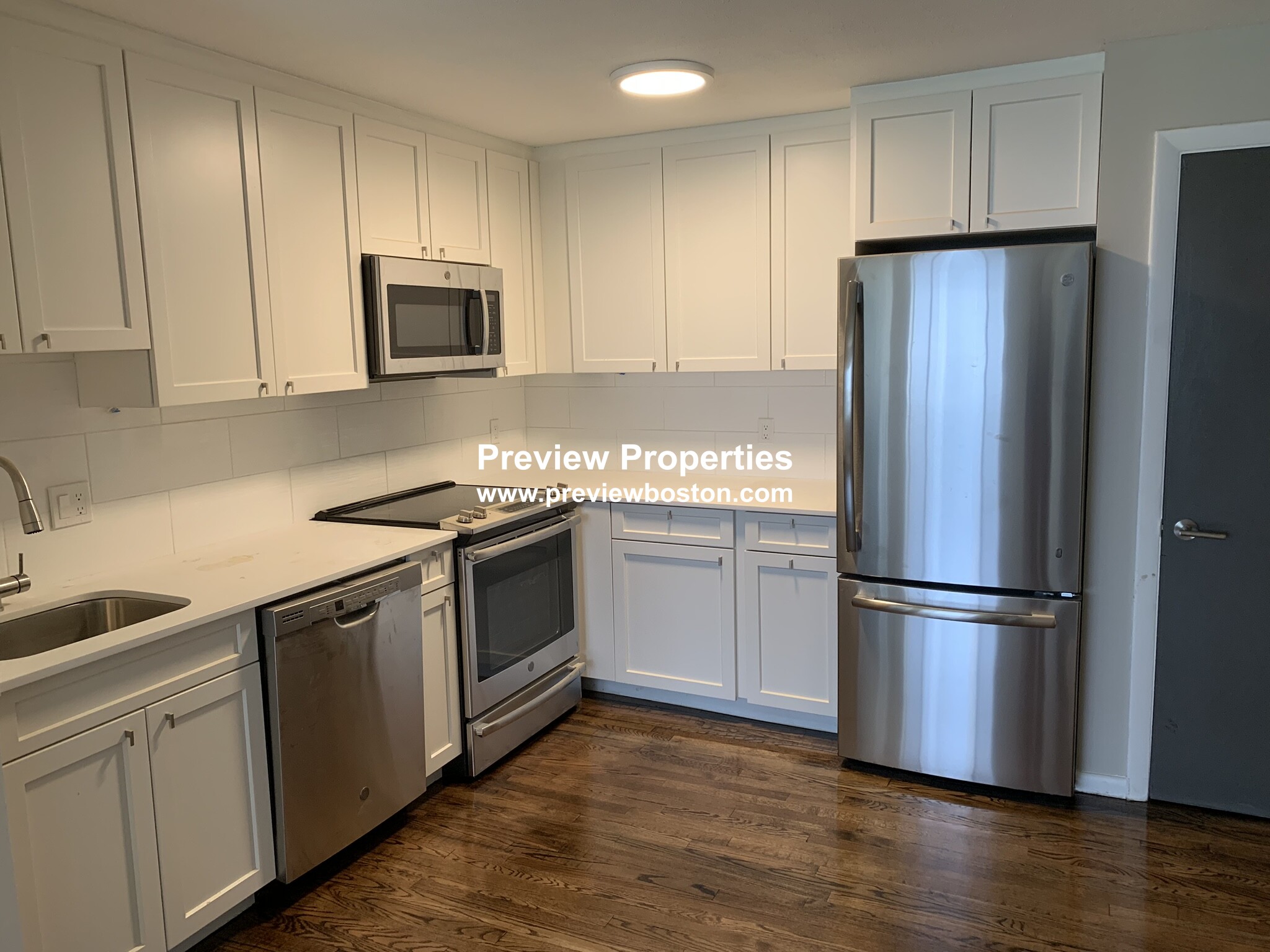 2 bed, 1 bath apartment for rent at 50 Evergreen St Unit 28P, Jamaica Plain — photo 2 of 6