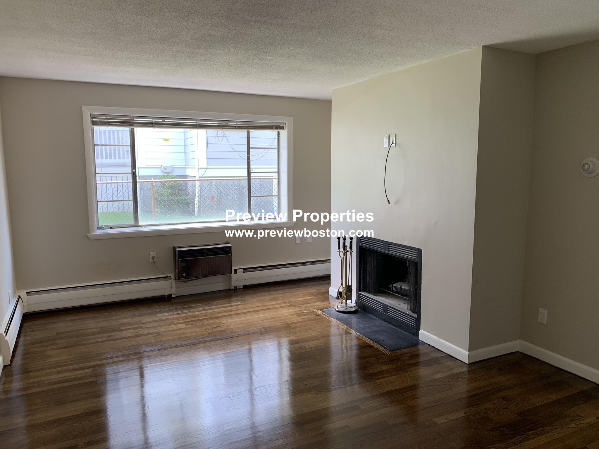 2 bed, 1 bath apartment for rent at 50 Evergreen St Unit 28P, Jamaica Plain — photo 3 of 6