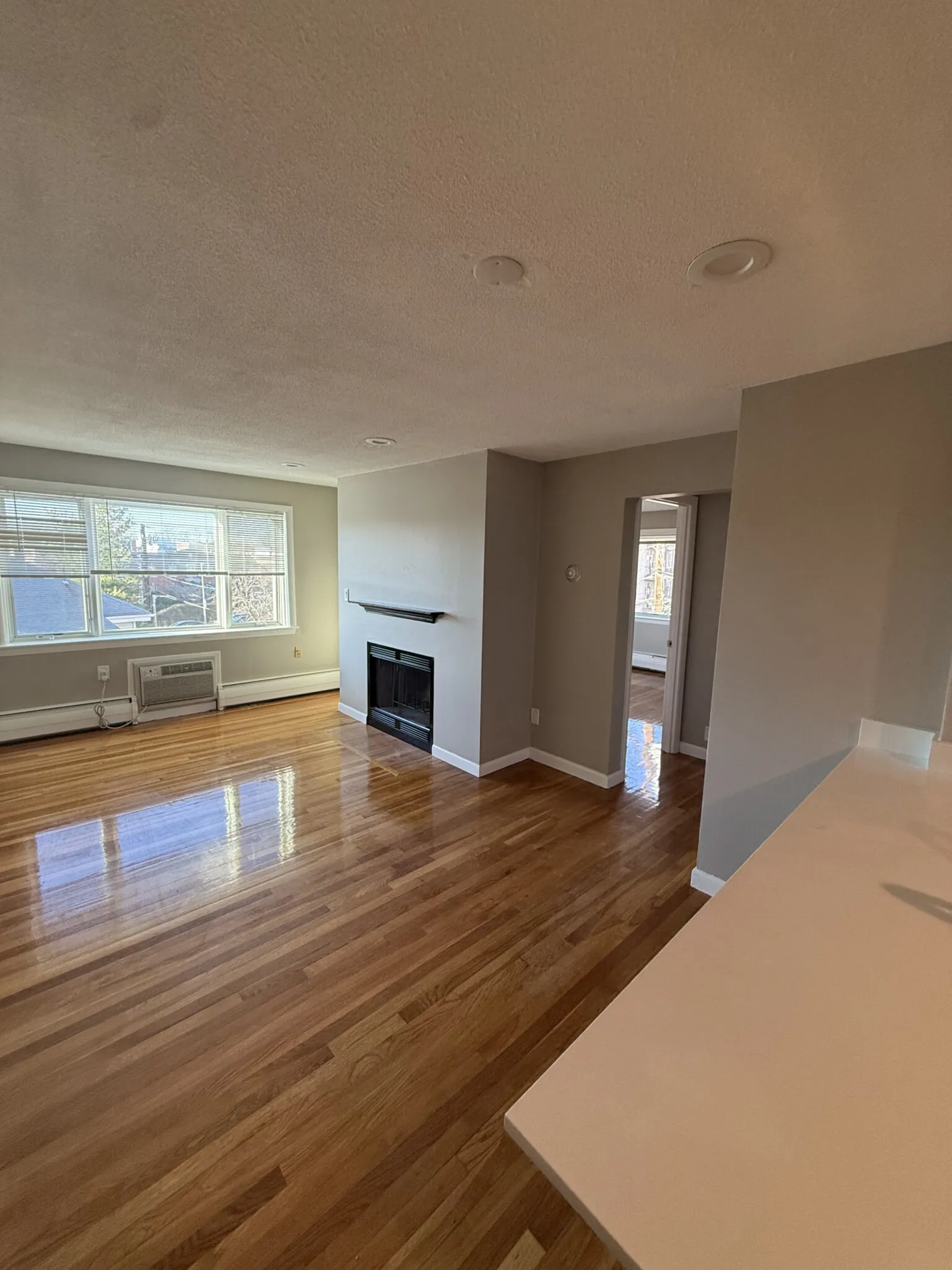 2 bed, 1 bath apartment for rent at 50 Evergreen St Unit 31, Jamaica Plain — photo 4 of 9