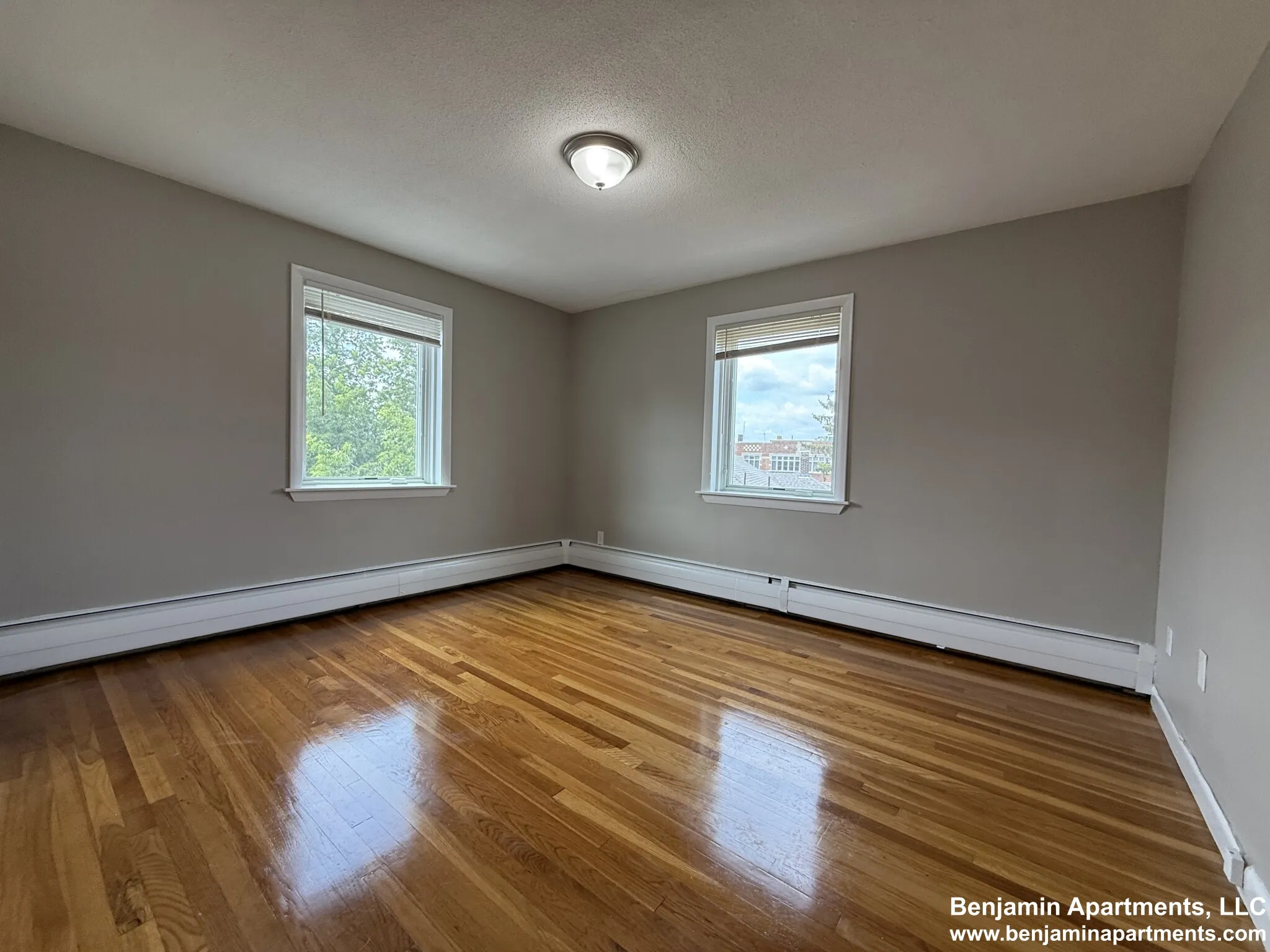 2 bed, 1 bath apartment for rent at 50 Evergreen St Unit 32, Jamaica Plain — photo 6 of 10