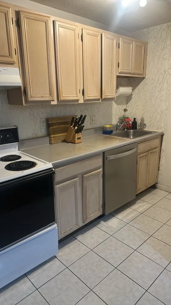 1 bed, 1 bath apartment for rent at 50 Evergreen St Unit 33, Jamaica Plain