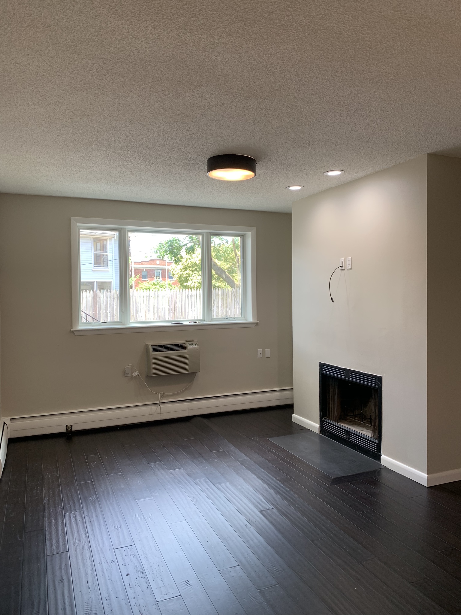 2 bed, 1 bath apartment for rent at 50 Evergreen St Unit 34, Jamaica Plain — photo 4 of 6