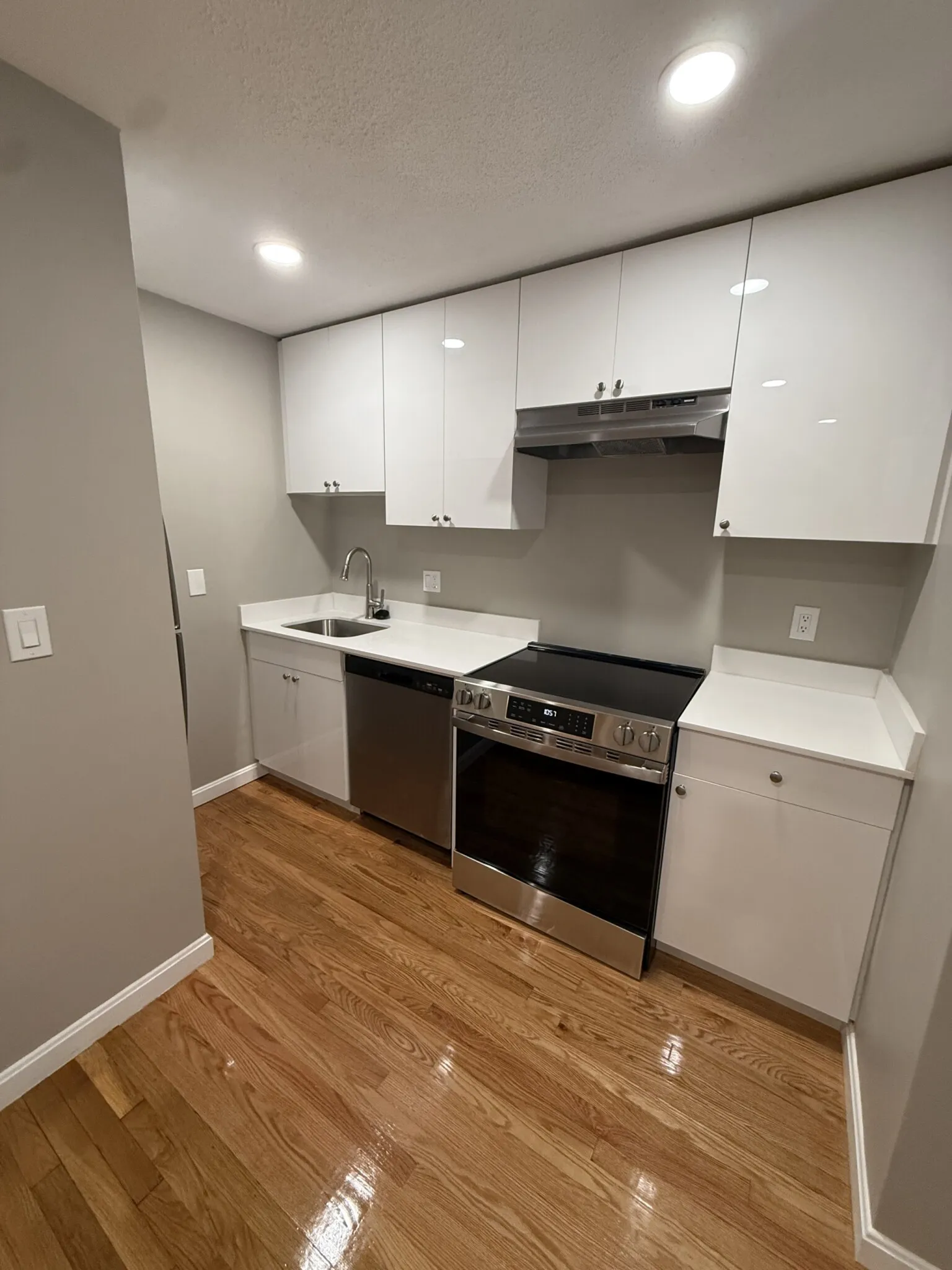 1 bed, 1 bath apartment for rent at 50 Evergreen St Unit 34, Jamaica Plain — photo 3 of 9